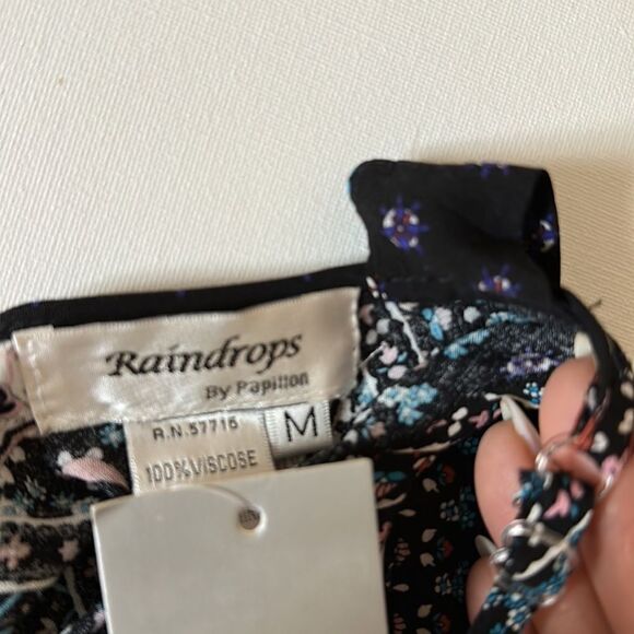 BLACK Slip Cut Out Maxi Dress
Raindrops by Papillon V-Neck Brat Summer Md NWT - Picture 16 of 16